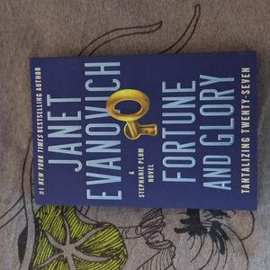 Janet Evanovich Fortune and Glory